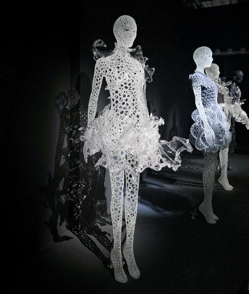 Sculpting the Senses by Iris van Herpen - Hans Boodt Mannequins